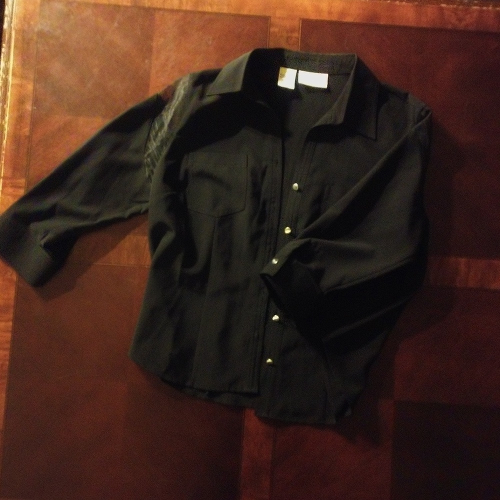 NWOT button up blouse size 14